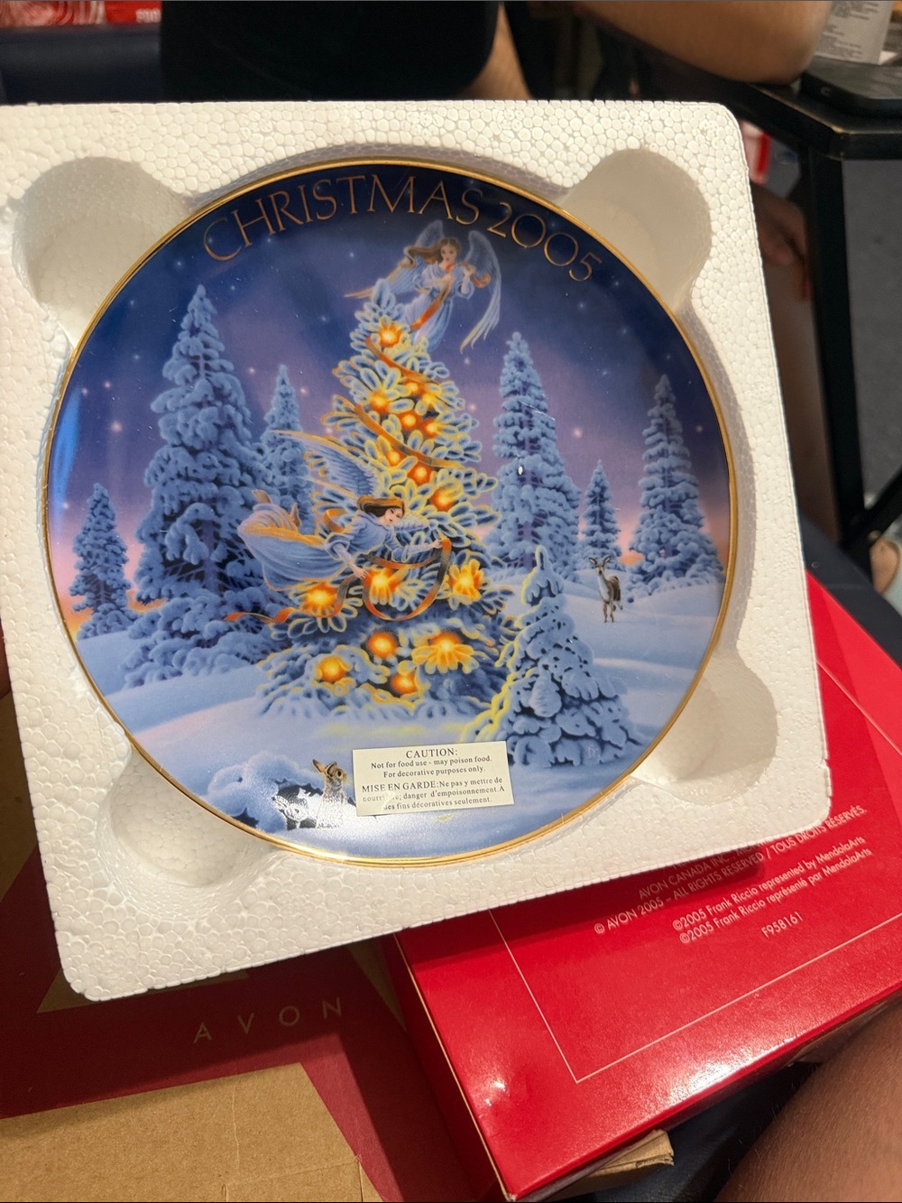Avon 2005 Decorative Holiday Plate - with 22K Gold trim.